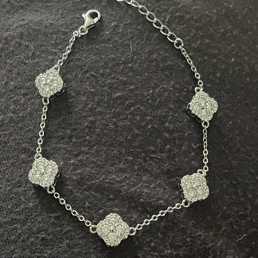 Elegant Moissanite silver set - Picture 7 of 7